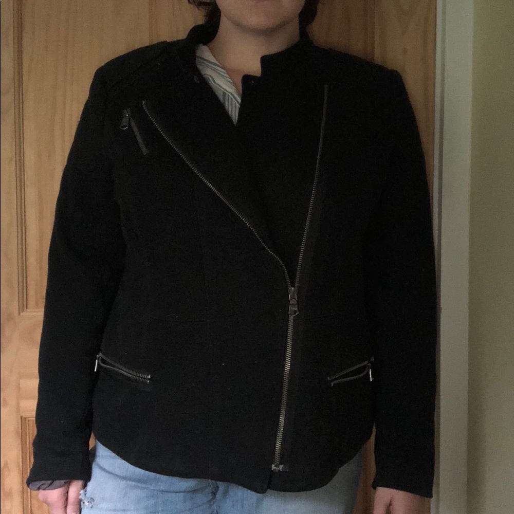 Gap Black diagonal zipper jacket